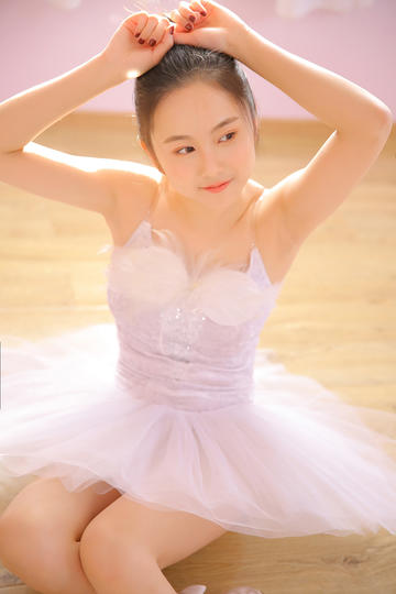 「特厨隋卞」MCN 发文称隋坡本人发布违约侵权视频，违反竞业协议，具体情况如何？如何从法律角度解读？